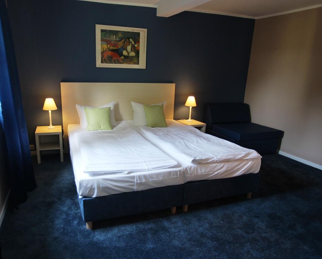 Hotel Pelikan คิทซิงเงน ภายนอก รูปภาพ